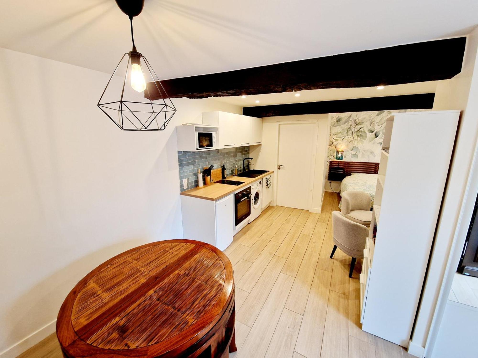 Studio Entierement Equipe Cailloux-sur-Fontaines Exterior photo